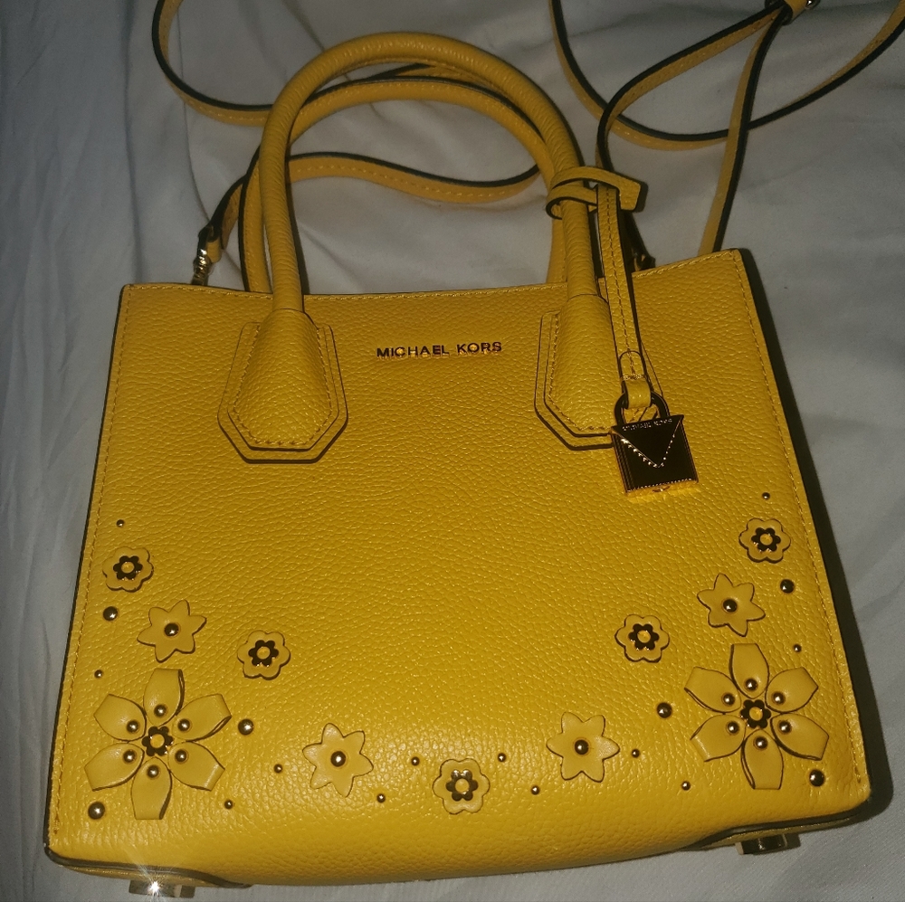 Michael Kors mercer crossbody